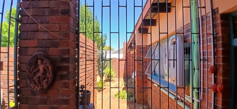 4 Bedroom Property for Sale in Universitas Free State